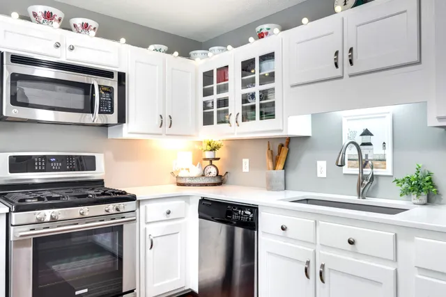 $539,999 | 131 Pin Oaks Lane, Hohenwald, TN 38462