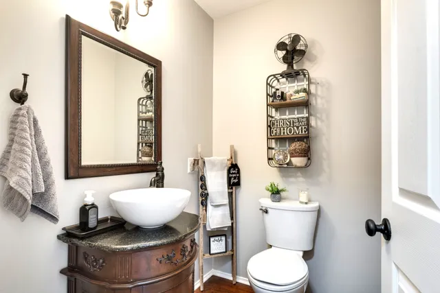 $539,999 | 131 Pin Oaks Lane, Hohenwald, TN 38462