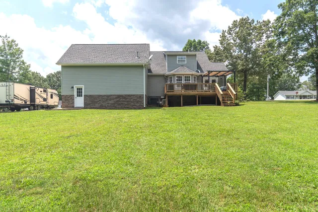 $539,999 | 131 Pin Oaks Lane, Hohenwald, TN 38462