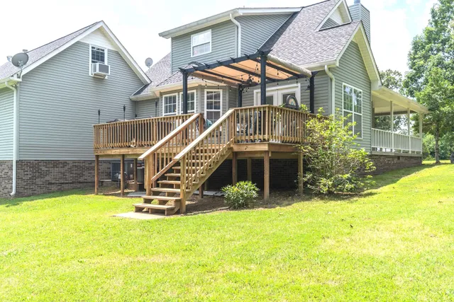 $539,999 | 131 Pin Oaks Lane, Hohenwald, TN 38462