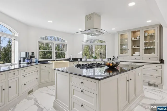 $2,200,000 | 301 Piermont Road, Norwood, NJ 07648