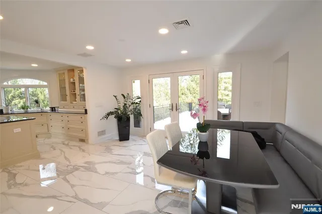 $2,200,000 | 301 Piermont Road, Norwood, NJ 07648