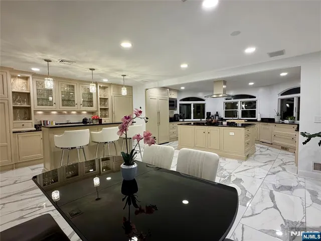 $2,200,000 | 301 Piermont Road, Norwood, NJ 07648