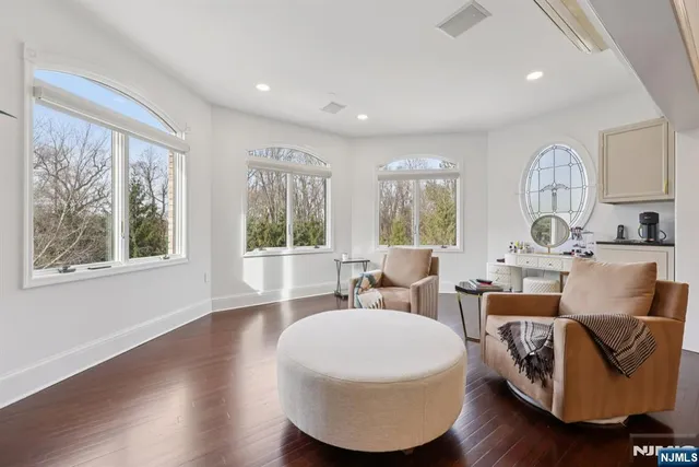 $2,200,000 | 301 Piermont Road, Norwood, NJ 07648