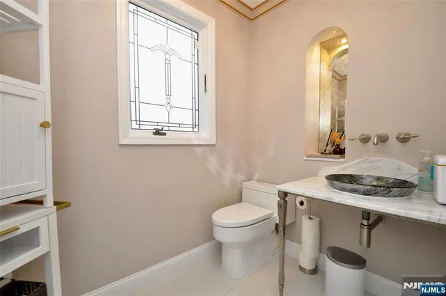 $2,200,000 | 301 Piermont Road, Norwood, NJ 07648