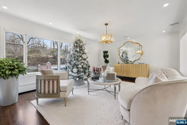 $2,200,000 | 301 Piermont Road, Norwood, NJ 07648