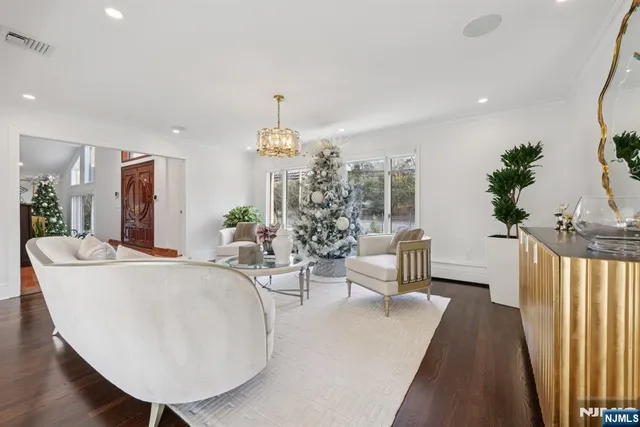 $2,200,000 | 301 Piermont Road, Norwood, NJ 07648