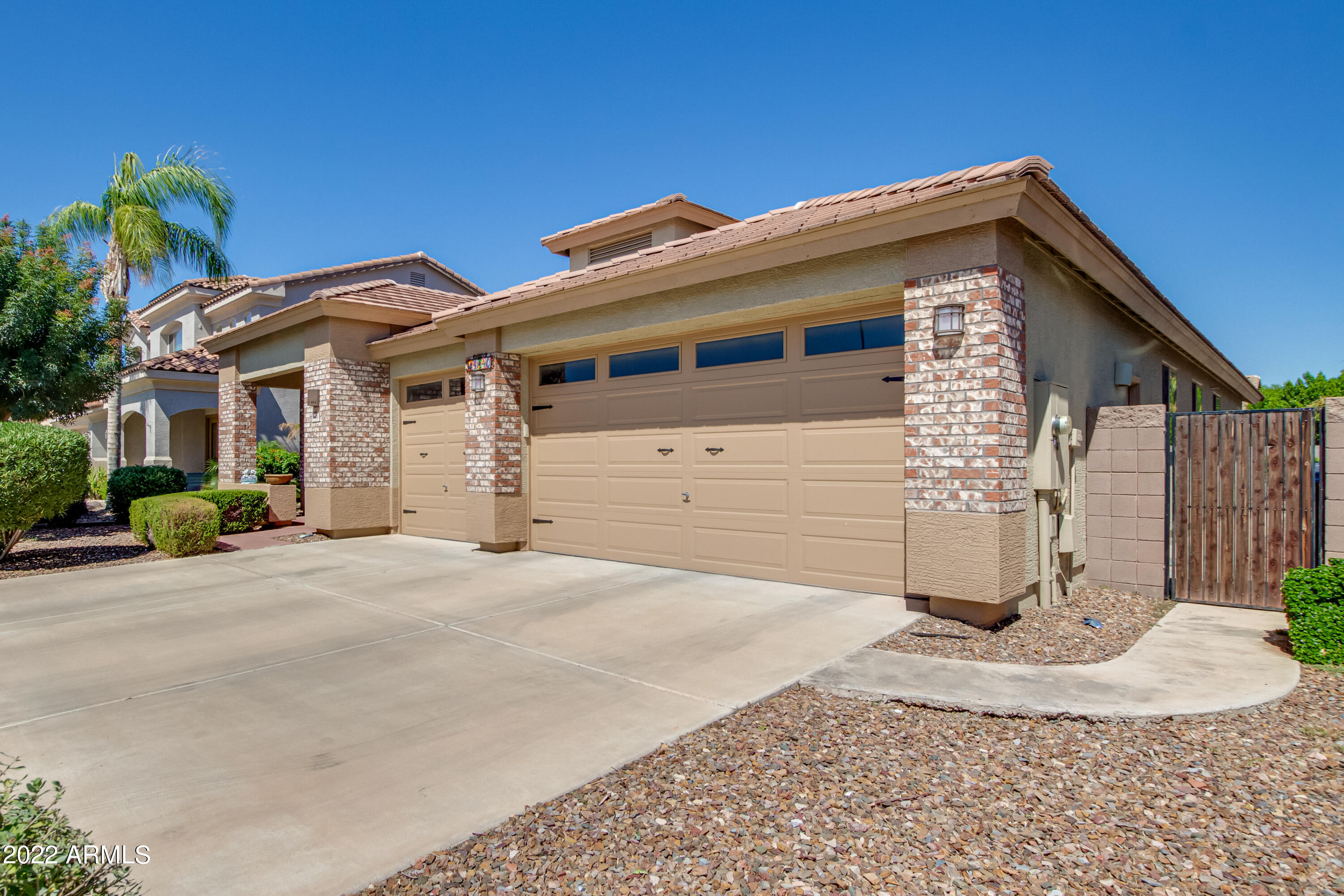 14440 West Redfield Road Surprise, AZ 85379 - Photo 2 of 33 02 - Redfield