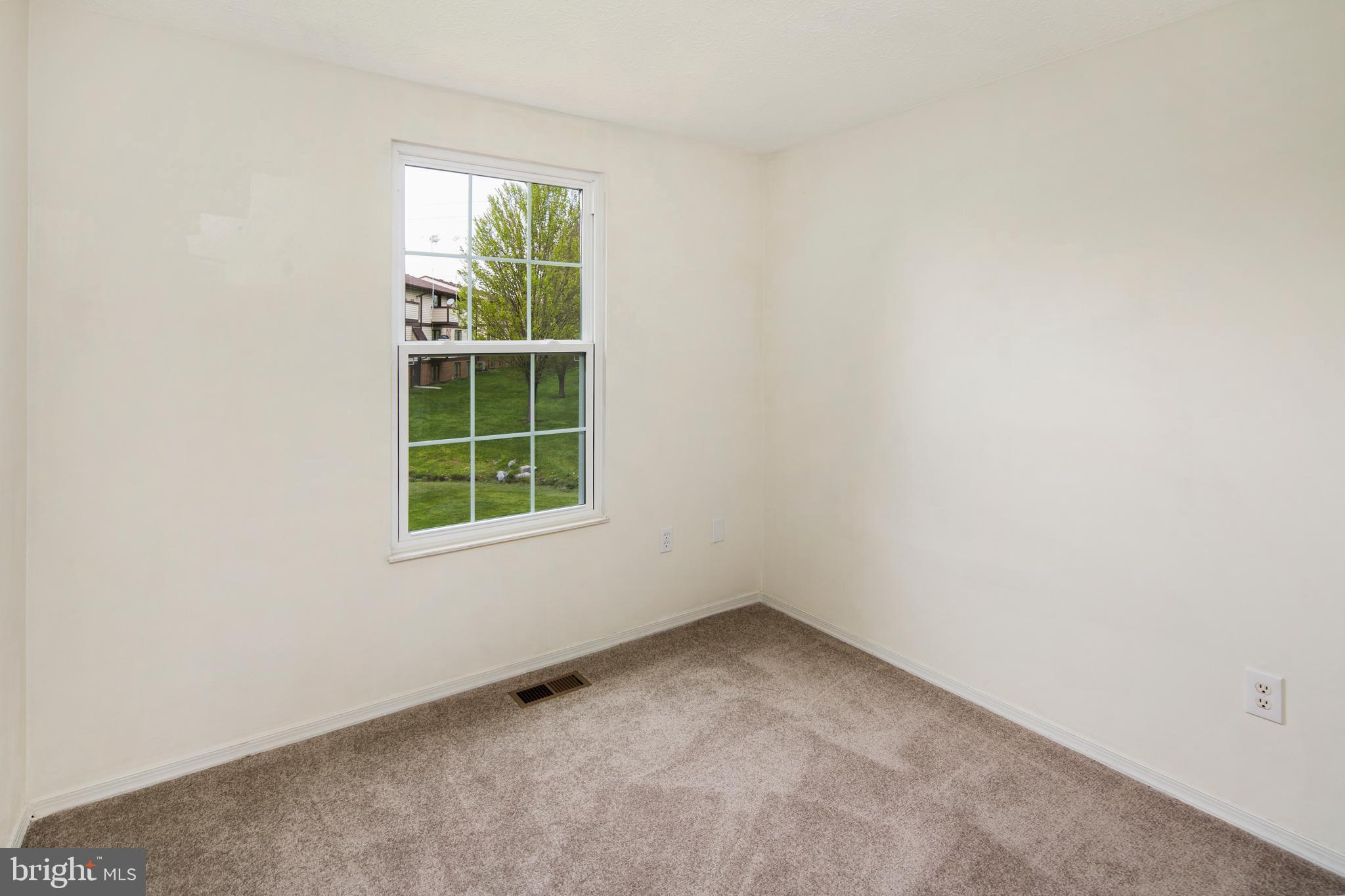445 Heather Ridge Drive Frederick, MD 21702 - Photo 18 of 30 Second Bedroom