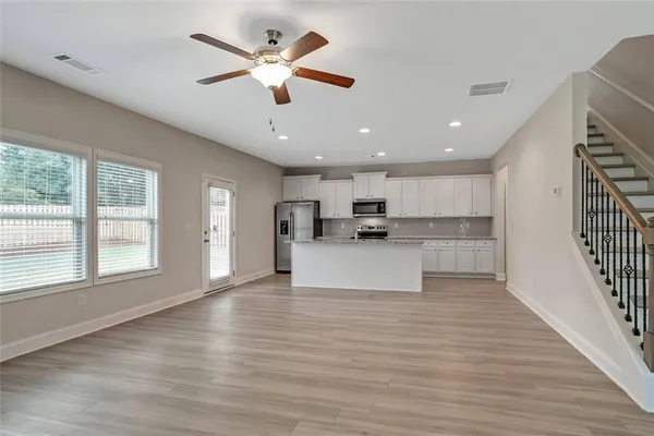 $2,587 | 112 Chase Landing Drive, Unit MACLAND, Loganville, GA 30052