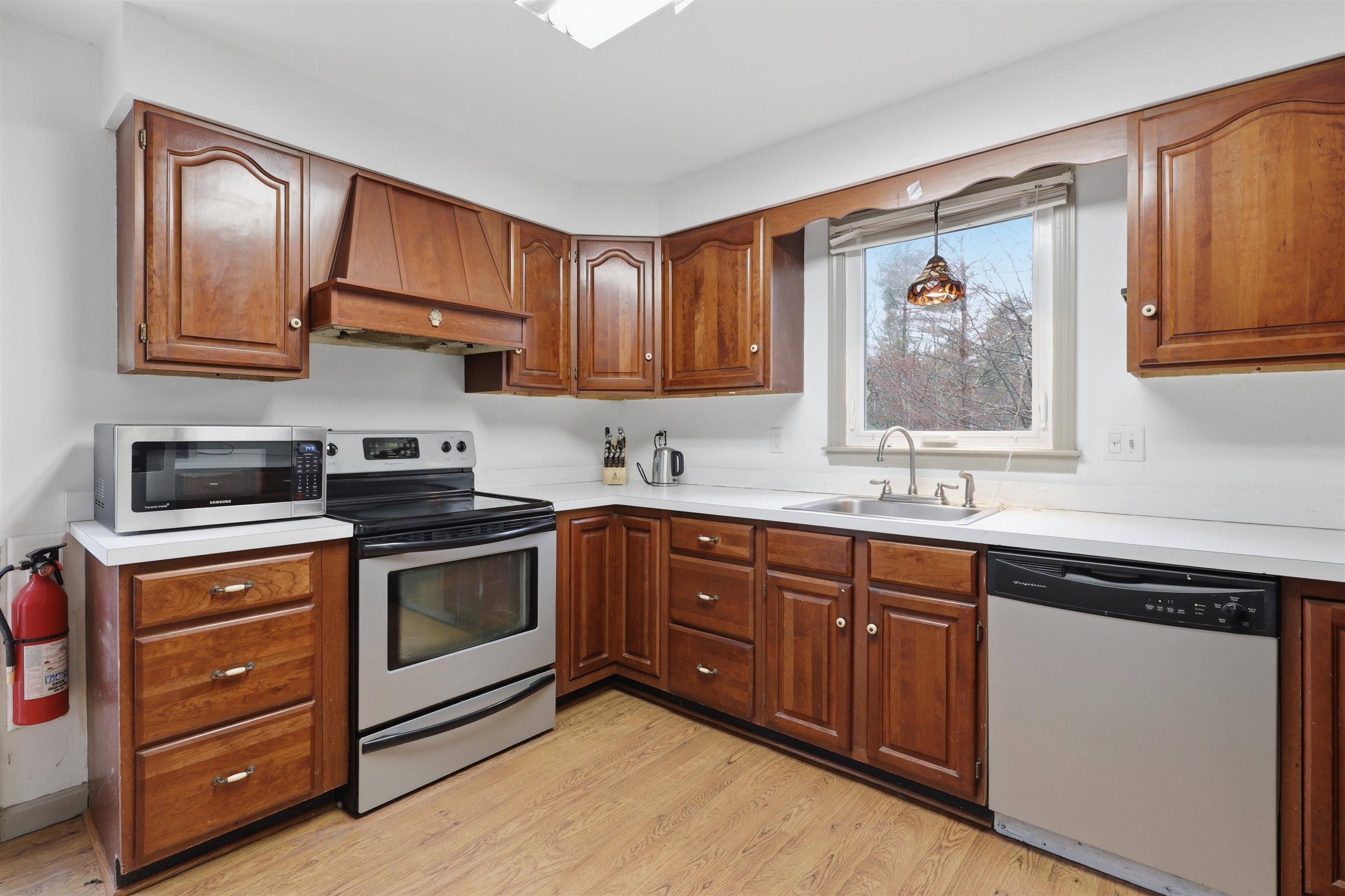 410 Hurricane Hill Road Mason, NH 03048 - Photo 10 of 38