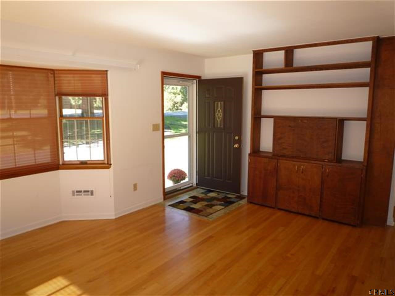 1070 Winne Road Niskayuna, NY 12309 - Photo 8 of 24 Photo 8