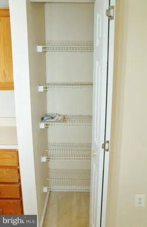 $2,400 | 7532 B Coxton Court, Unit 122, Alexandria, VA 22306
