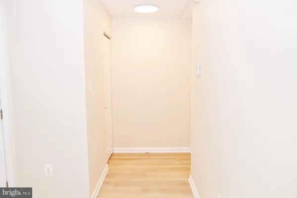 $2,400 | 7532 B Coxton Court, Unit 122, Alexandria, VA 22306