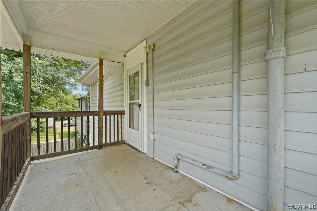 3620 Benton Avenue Richmond, VA 23222 - Photo 22 of 23 a view of a balcony