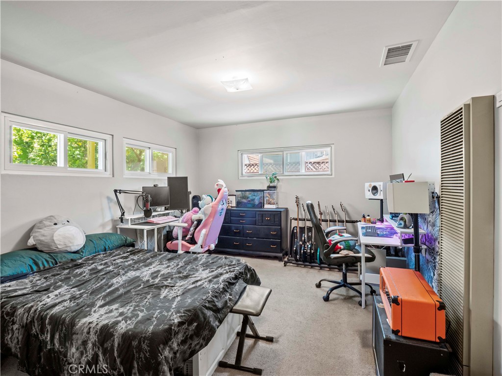 1511 North Maple Street Burbank, CA 91505 - Photo 11 of 26