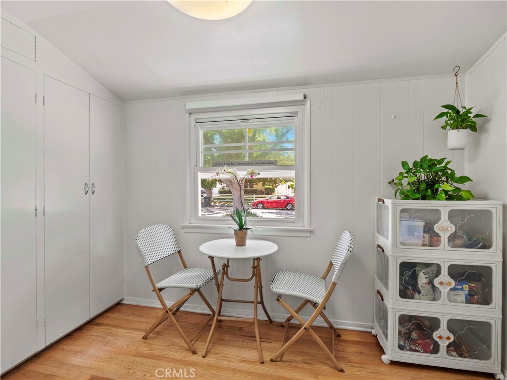 1511 North Maple Street Burbank, CA 91505 - Photo 8 of 26