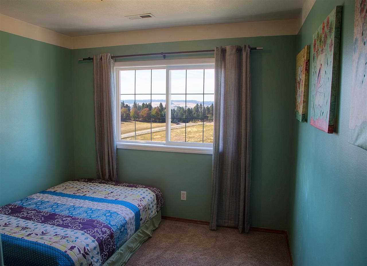 9007 East Day Road Mead, WA 99021 - Photo 19 of 20