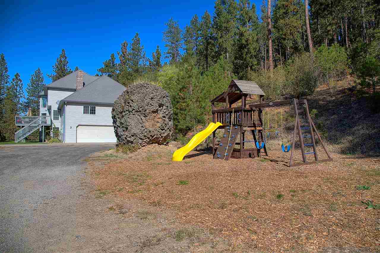 9007 East Day Road Mead, WA 99021 - Photo 3 of 20