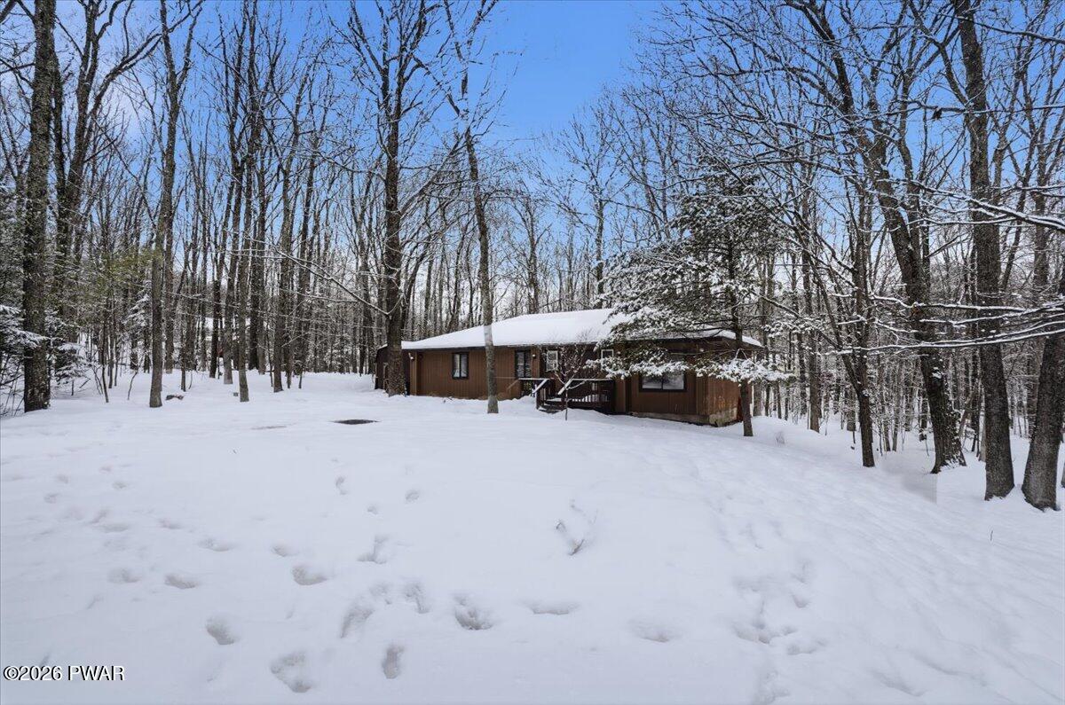 141 Inverhouse Road Henryville, PA 18332 - Photo 1 of 44 01-141_Inverhouse_RD_038