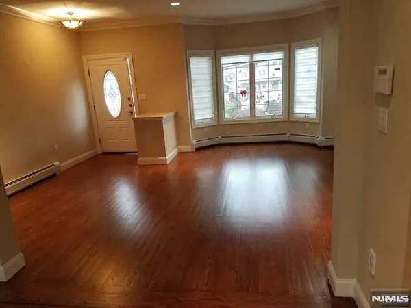 $5,150 | 64 West Harwood Terrace, Unit B, Palisades Park, NJ 07650