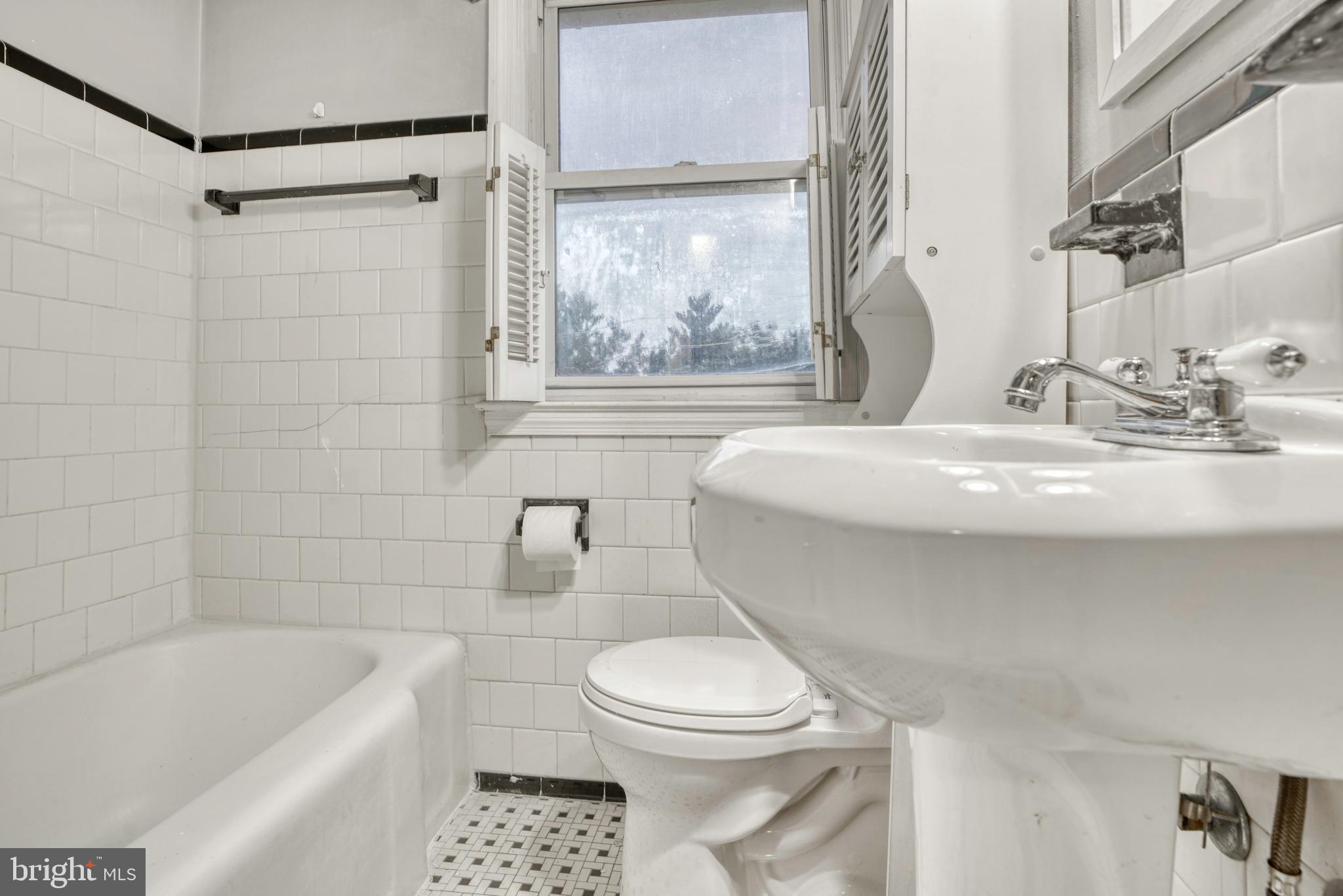 1664 Hardwick Road Baltimore, MD 21286 - Photo 23 of 37 Gallery Image 23