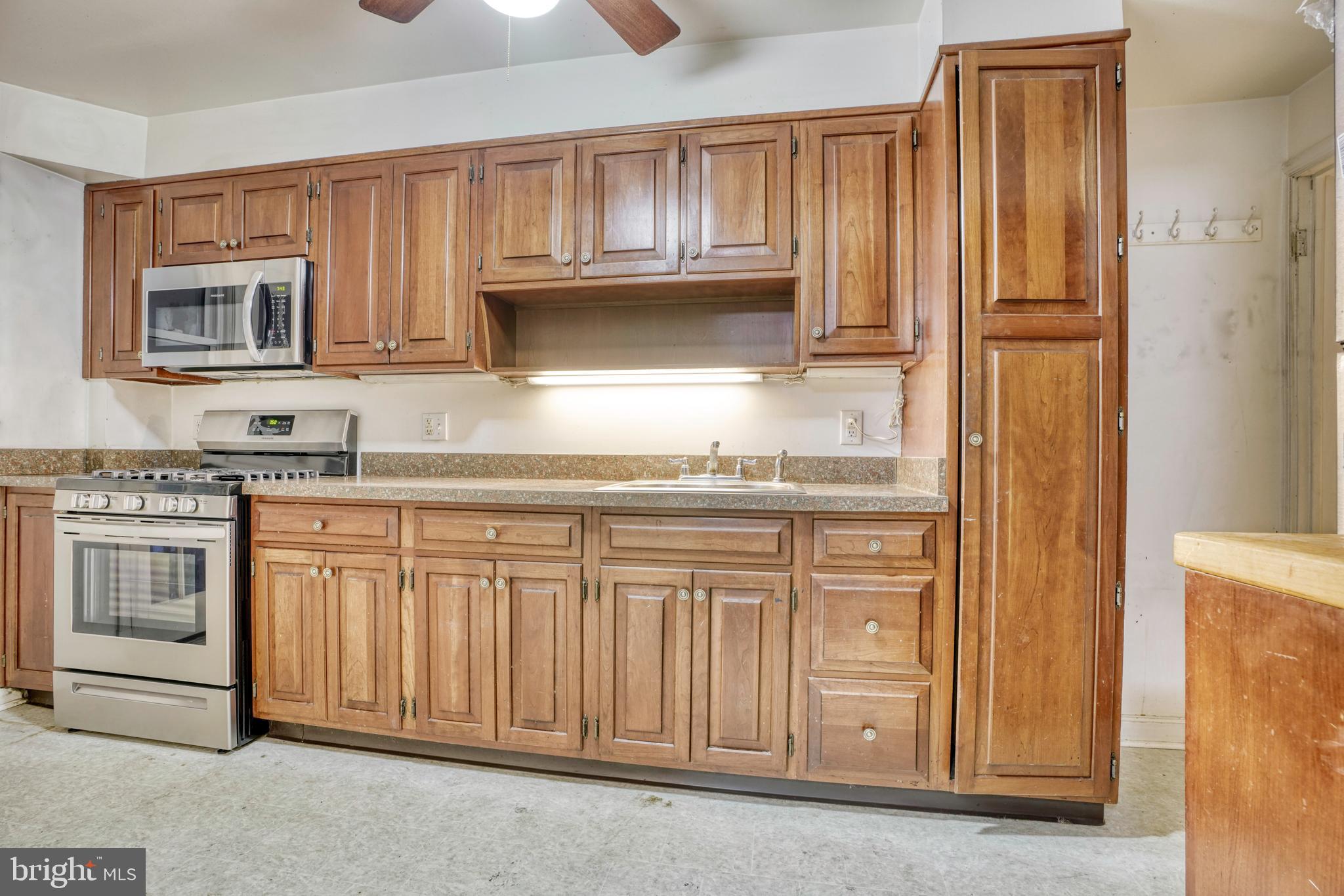 1664 Hardwick Road Baltimore, MD 21286 - Photo 10 of 37 Gallery Image 10