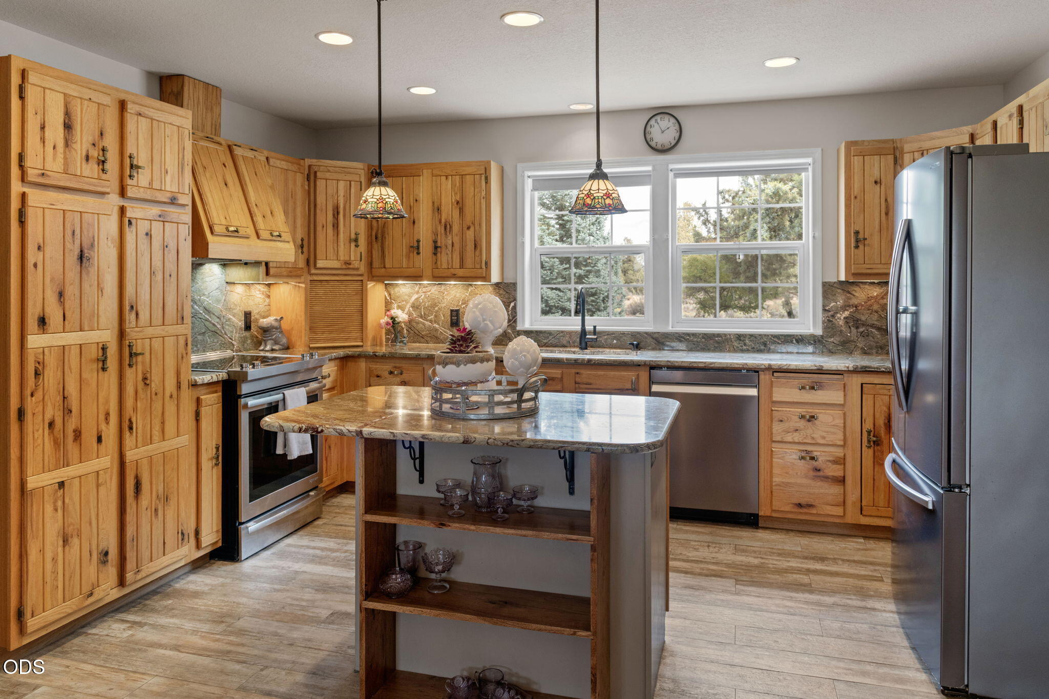 61000 Jennings Road Bend, OR 97702 - Photo 7 of 51 Gallery Image 7