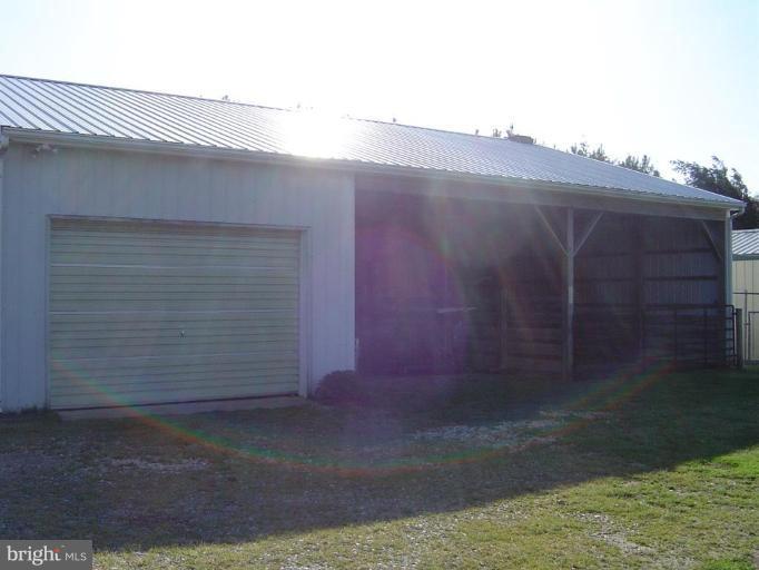 8470 Harmony Road Denton, MD 21629 - Photo 4 of 21 Horse stalls