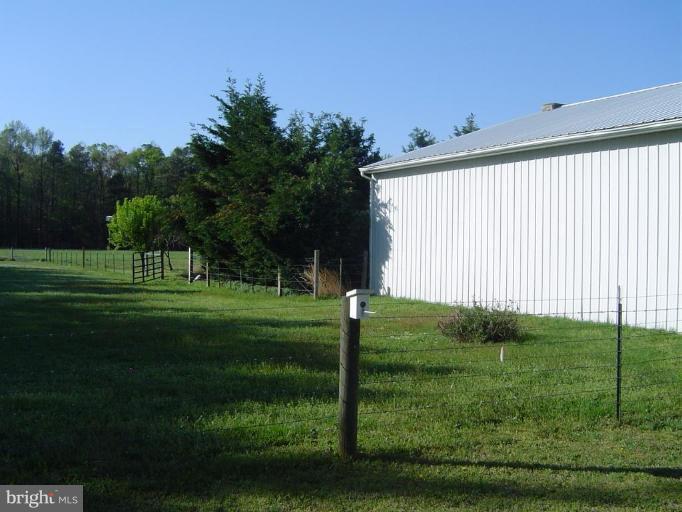 8470 Harmony Road Denton, MD 21629 - Photo 5 of 21 Side yard