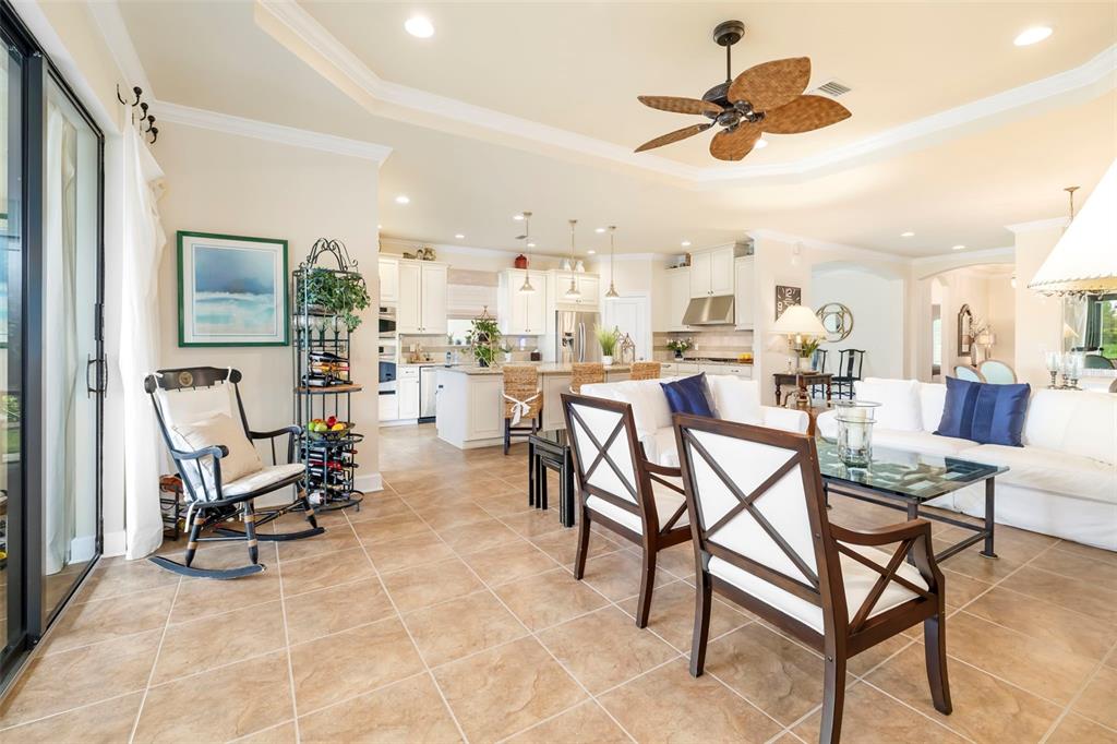 5231 Castello Lane Lakewood Ranch, FL 34211 - Photo 16 of 76 Gallery Image 16