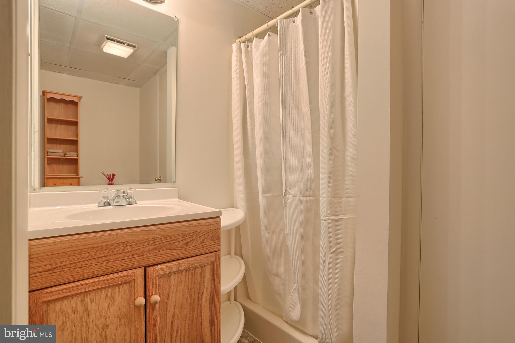 1006 Braeburn Road Elizabethtown, PA 17022 - Photo 14 of 21 Gallery Image 14