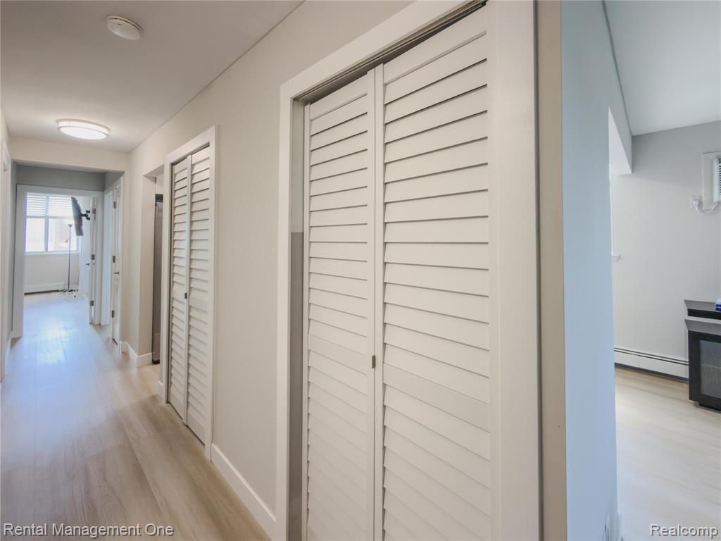 1603 Cass Lake Road, Unit D Keego Harbor, MI 48320 - Photo 6 of 20