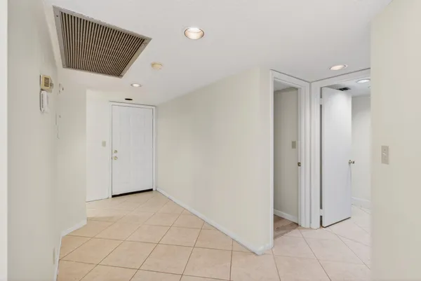 $1,900 | 1704 Andros Isle, Unit C3, Coconut Creek, FL 33066