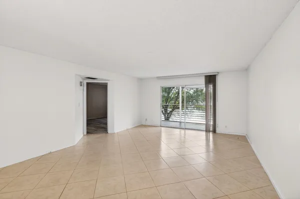 $1,900 | 1704 Andros Isle, Unit C3, Coconut Creek, FL 33066
