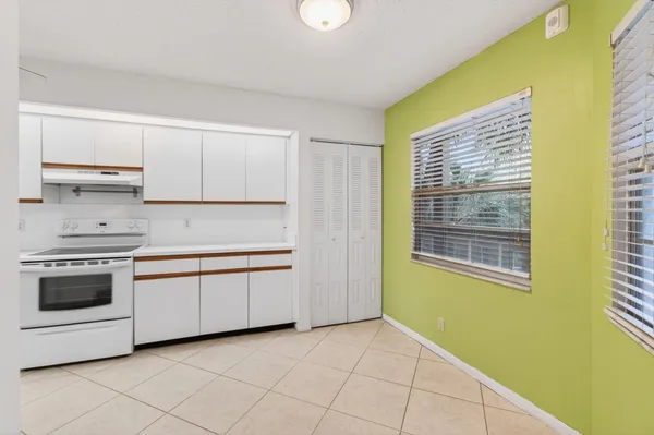 $1,900 | 1704 Andros Isle, Unit C3, Coconut Creek, FL 33066