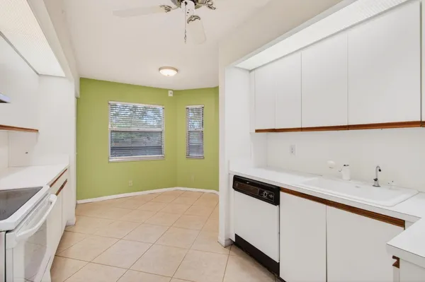 $1,900 | 1704 Andros Isle, Unit C3, Coconut Creek, FL 33066