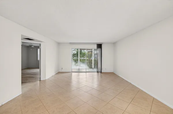 $1,900 | 1704 Andros Isle, Unit C3, Coconut Creek, FL 33066