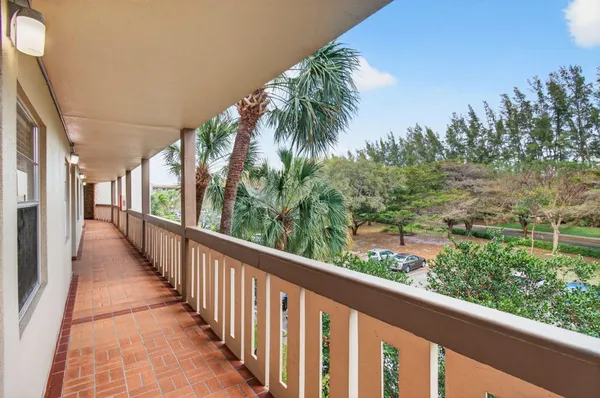 $1,900 | 1704 Andros Isle, Unit C3, Coconut Creek, FL 33066