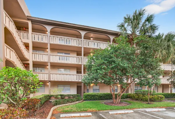 $1,900 | 1704 Andros Isle, Unit C3, Coconut Creek, FL 33066