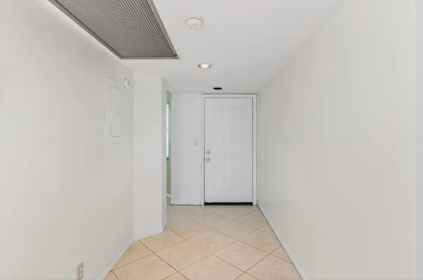$1,900 | 1704 Andros Isle, Unit C3, Coconut Creek, FL 33066