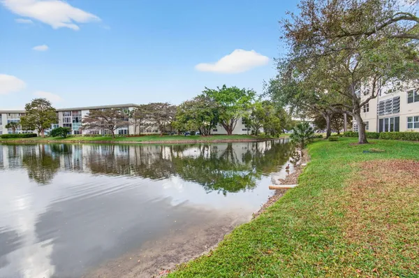 $1,900 | 1704 Andros Isle, Unit C3, Coconut Creek, FL 33066