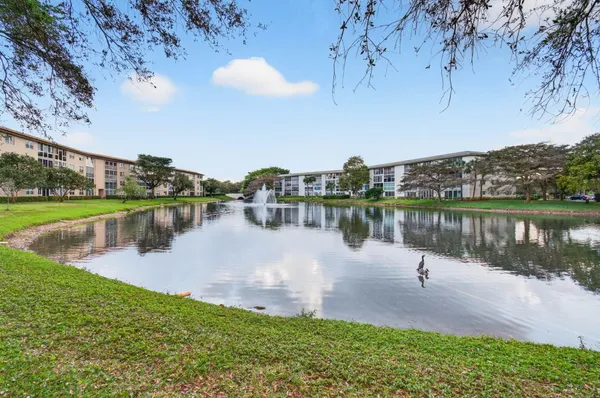 $1,900 | 1704 Andros Isle, Unit C3, Coconut Creek, FL 33066