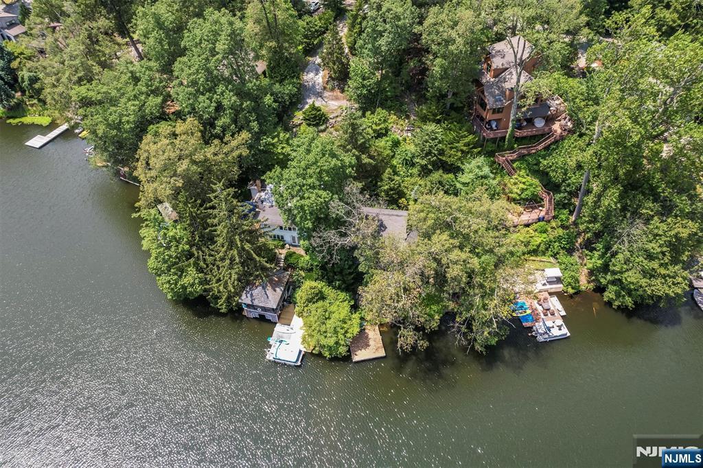 151 Pine Tree Road Bloomingdale, NJ 07403 - Photo 3 of 14