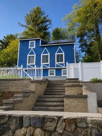 $679,900 | 50 Lakeshore Drive, Marlborough, MA 01752