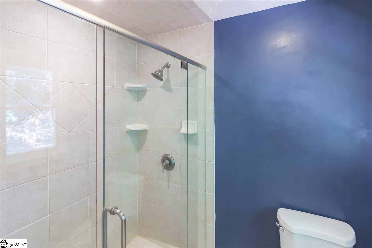 405 Hunters Hill Road Simpsonville, SC 29680 - Photo 14 of 25 Gallery Image 14