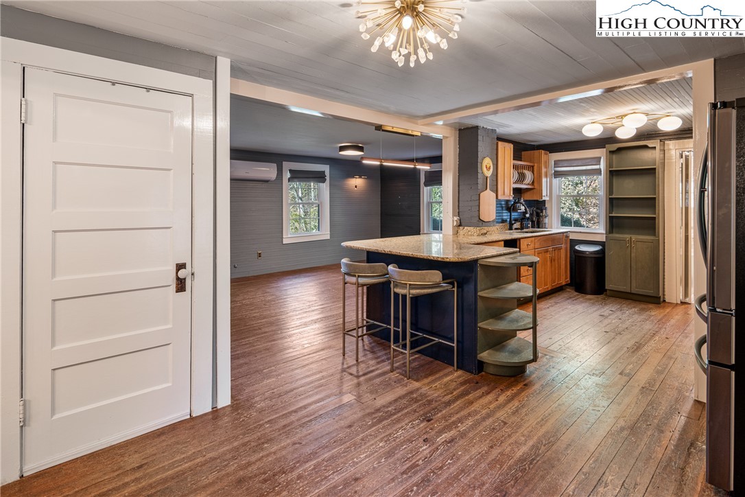 500 Frank Wilson Road Vilas, NC 28692 - Photo 3 of 49 Gallery Image 3