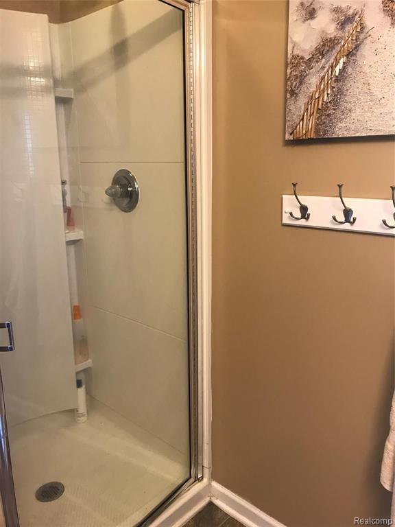 47499 Gloede Road Macomb, MI 48044 - Photo 16 of 20