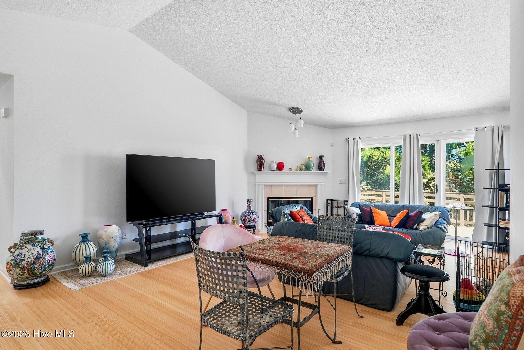 30 Lake Pinehurst Villas Road Pinehurst, NC 28374 - Photo 4 of 40 Living