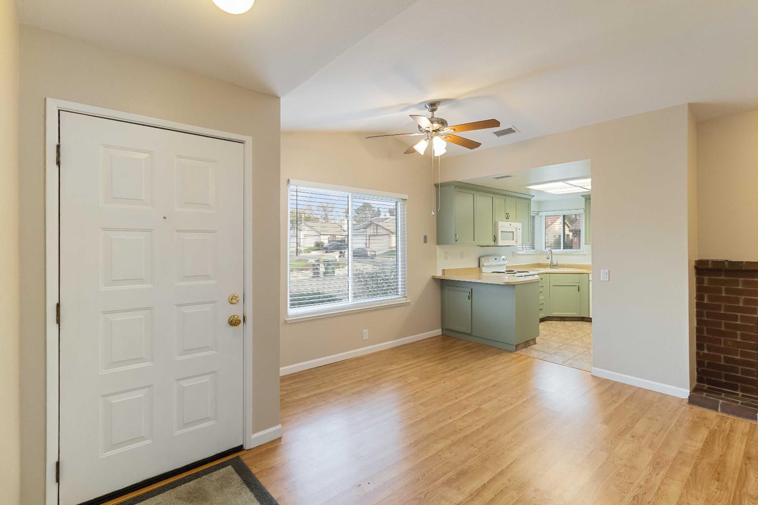 5948 El Sol Way Citrus Heights, CA 95621 - Photo 3 of 30